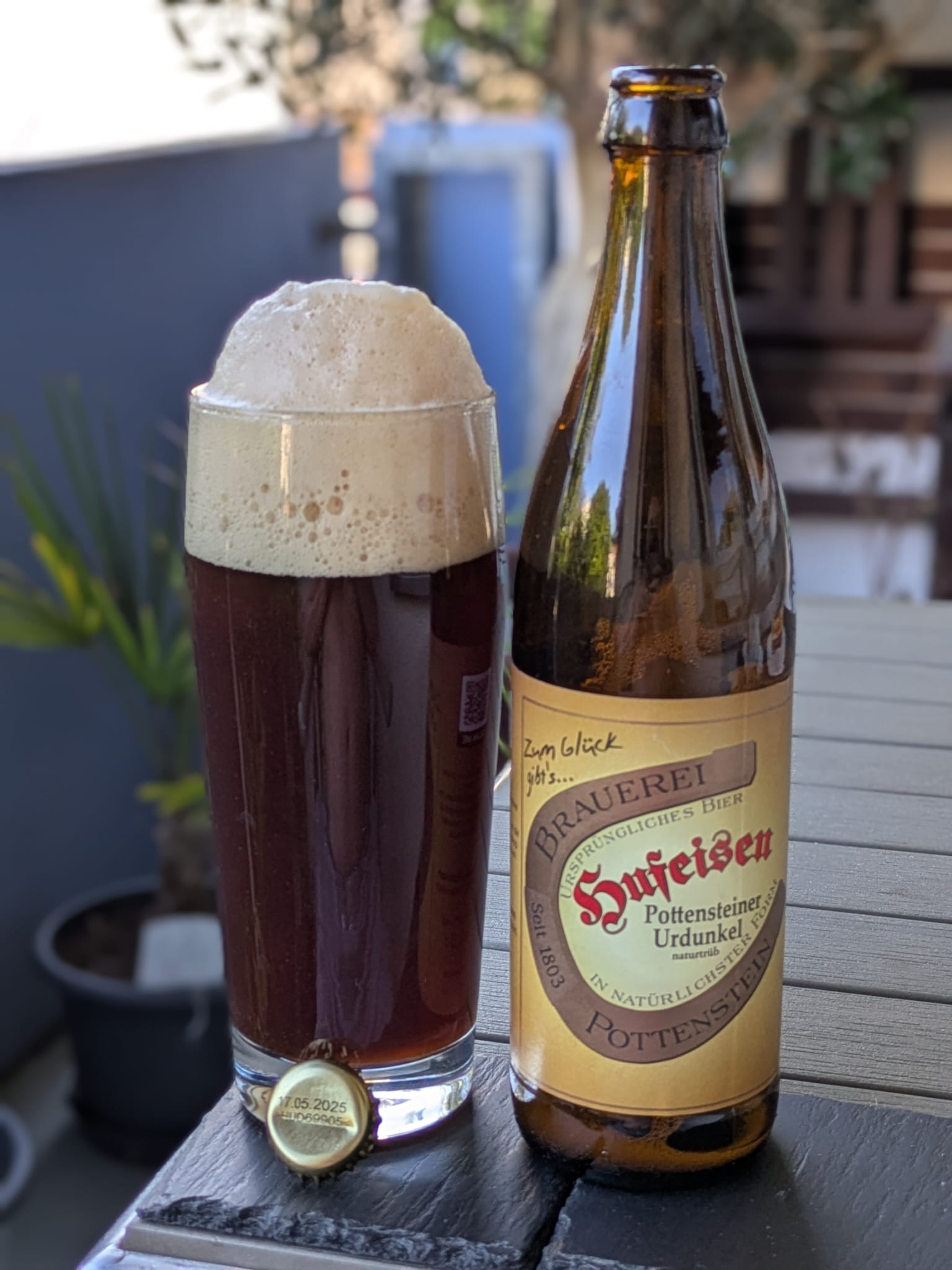 Bierprobe Pottensteiner Urdunkel der Brauerei Hufeisen von FrankenBierFreund