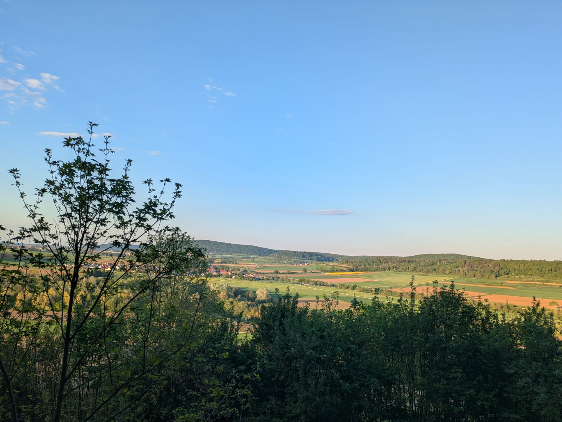 Blick vom Wettelsheimer Keller ins Altmühltal von FrankenBierFreund