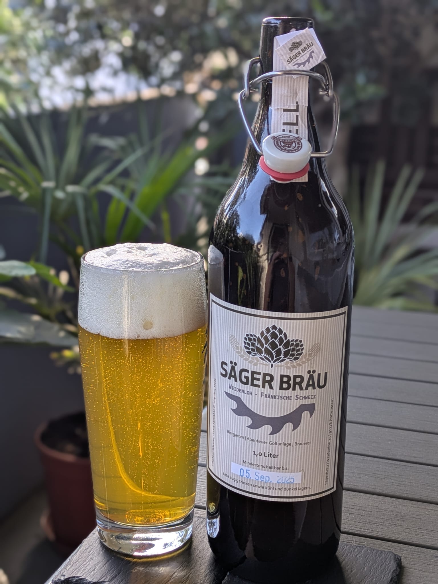 Bierprobe Hell von Säger Bräu von FrankenBierFreund