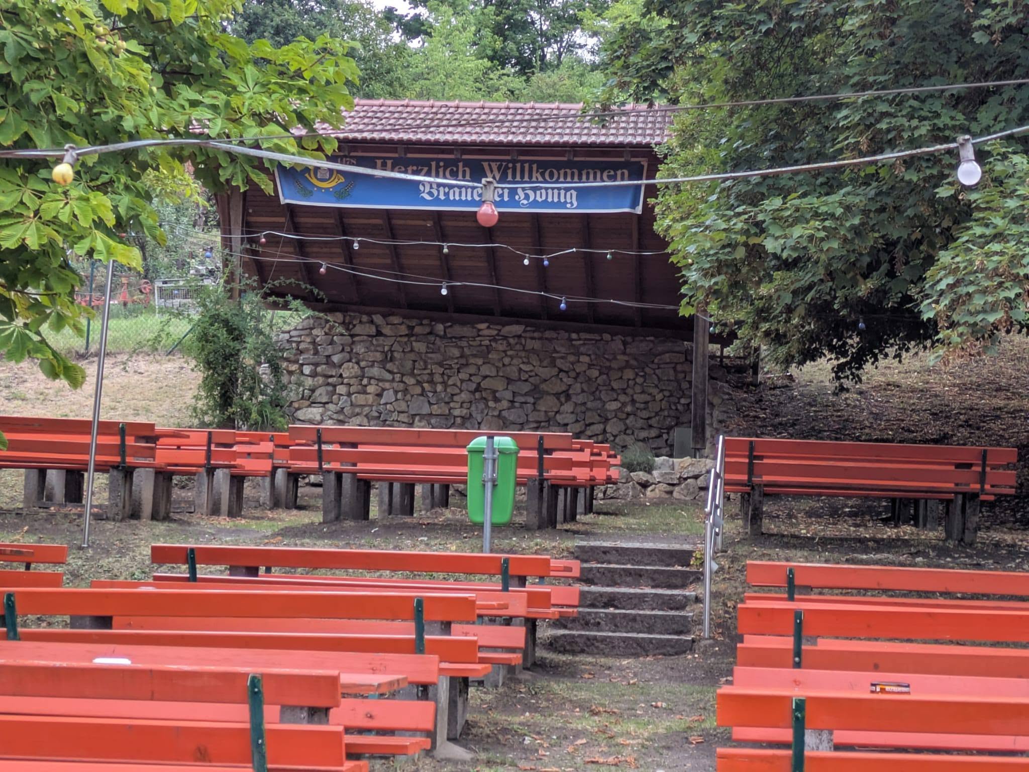 Biergarten der Brauerei Hönig von FrankenBierFreund